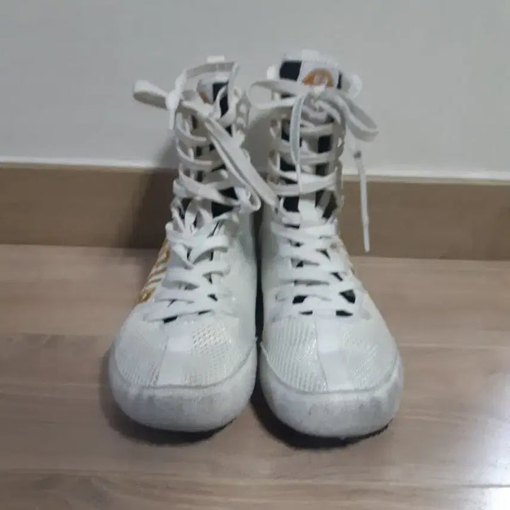 [BUNJANG] White Boxing Shoes Sneakers / 화이트 복싱화 운동화