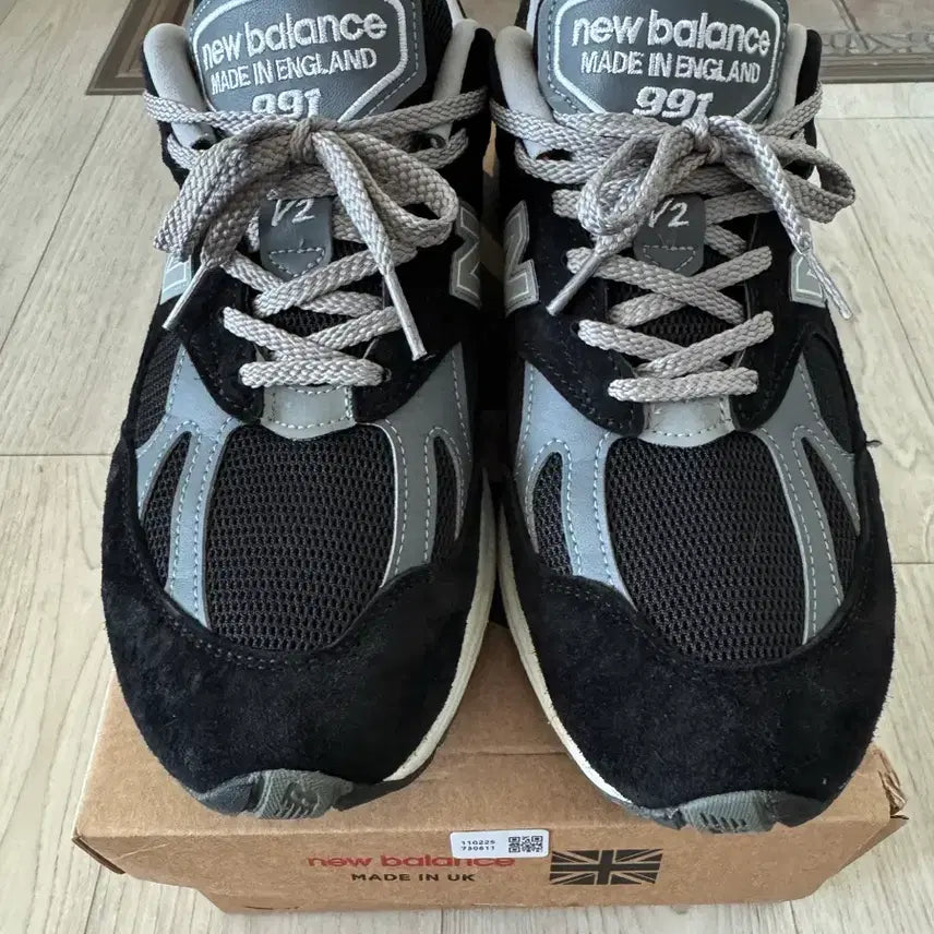[BUNJANG] New Balance 991 V2 Made in England Black Sneakers / 뉴발란스 991 V2 블랙 메이드인잉글랜드