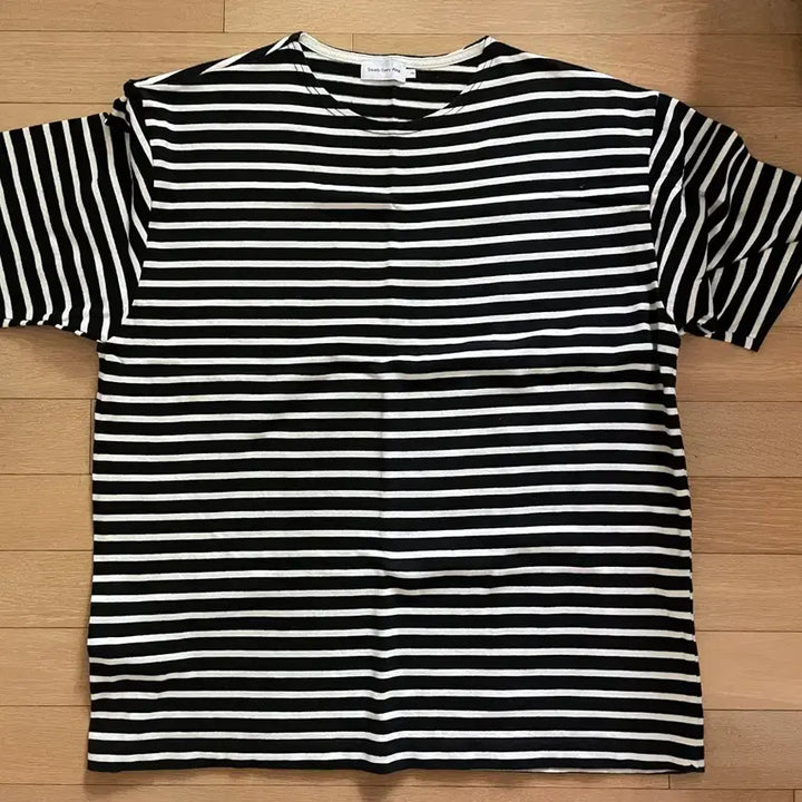 [BUNJANG] Steadyerywhere Relaxed Basque T-shirt / 스테디에브리웨어 릴렉스드 바스크 티셔츠 2사이즈