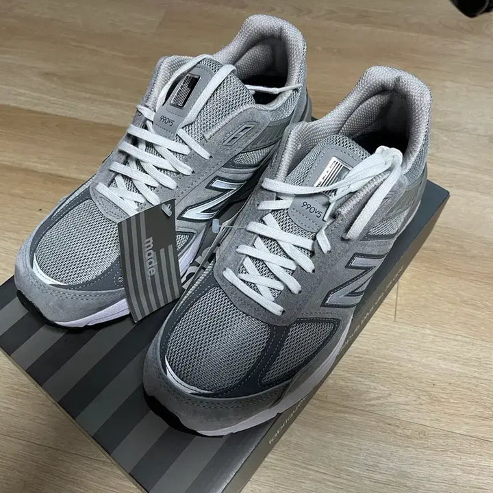 [BUNJANG] New Balance 990 v5 Sneakers / 뉴발란스 990 v5 280 s급 팝니다.