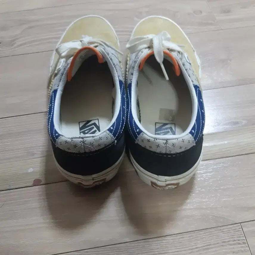 [BUNJANG] Vans Era Corduroy Yellow Pattern Sneakers / 반스 에라 코듀로이 옐로우 패턴 스니커즈