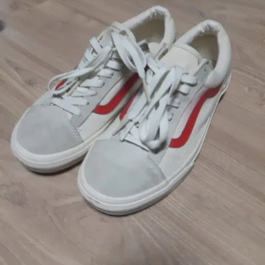 [BUNJANG] Vans Old Skool White/Red Sneakers / 반스 올드스쿨 화이트/레드 스니커즈