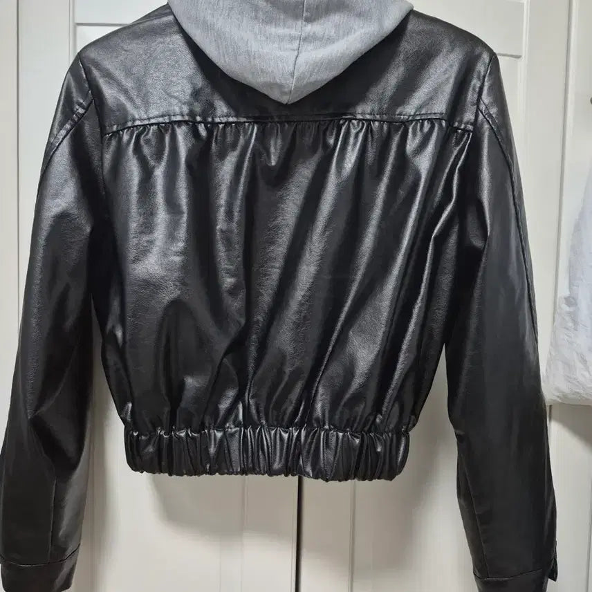 [BUNJANG] Black Detachable Hood Leather Jacket / 블랙 후드 레더 자켓