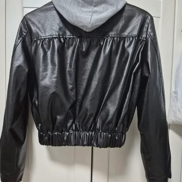 [BUNJANG] Black Detachable Hood Leather Jacket / 블랙 후드 레더 자켓
