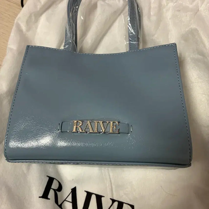 [BUNJANG] Rave Emma Baby Blue Handbag / 택제거 새상품 레이브 엠마 베이블루색상 가방 판매 합니다