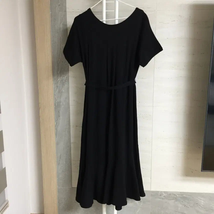 [BUNJANG] DeWL Belted Short Sleeve Long Dress / 듀엘 24 벨티드 반팔 롱 원피스 55