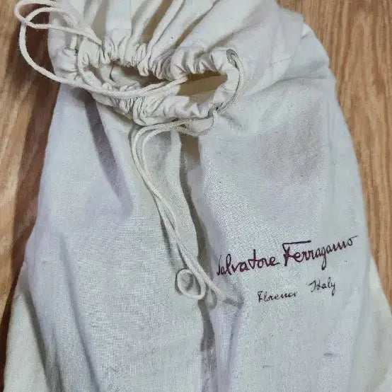 [BUNJANG] Ferragamo Gancini Gold-Trimmed Mule Slippers / (240)일회사용 페라가모 금장간치니 슬리퍼 블로퍼 뮬