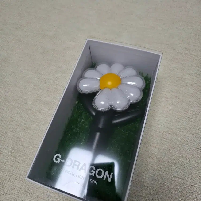 [BUNJANG] G-Dragon Daisy Ball Official Lightstick / (공식)지드래곤 데이지봉 원가이하