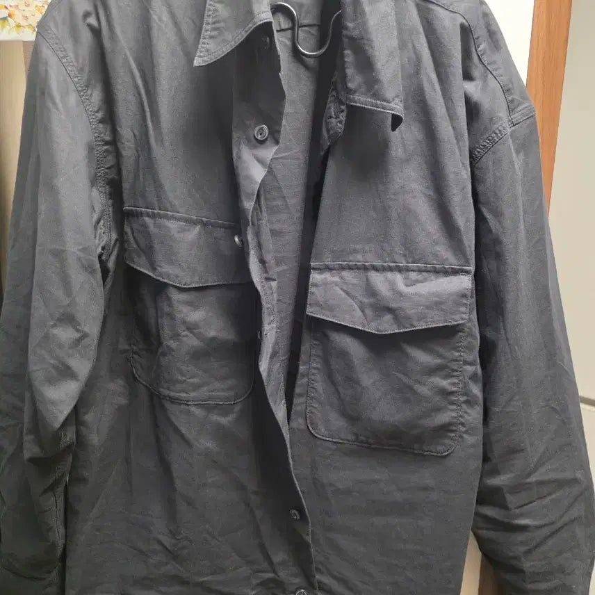 [SOLD OUT] (상태좋음)유니클로 워크 오버사이즈 셔츠 L 블랙