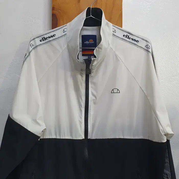 [BUNJANG] ellesse 엘레쎄 바람막이(105) / ellesse 엘레쎄 바람막이(105)