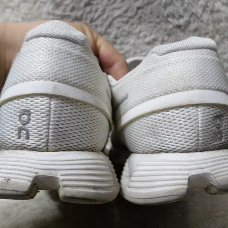[BUNJANG] Bettyboom Used On Cloud Sneakers / 베티붐구제 270 온클라우드 운동화 중고 신발
