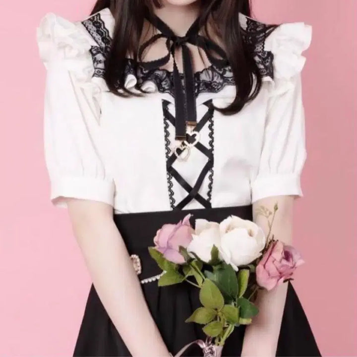 [BUNJANG] Rosita Kirakira Heart Choker White Blouse / 로지타 키라키라 하트 초커 블라우스 흰색 반팔 양산형 지뢰계 양지뢰