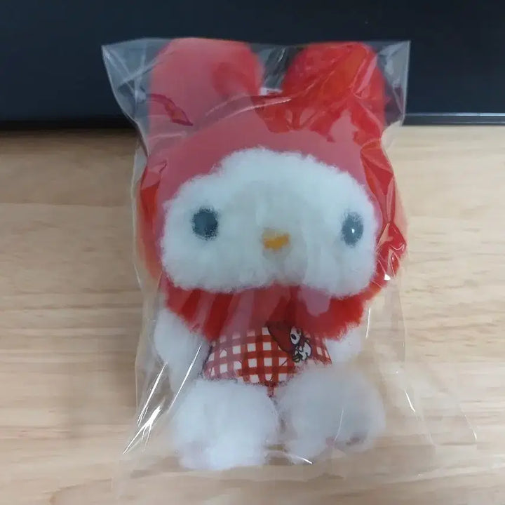 [BUNJANG] Sanrio My Melody Red Check Mascot Plush Keychain (Sealed) / (미개봉) 산리오 마이멜로디 레드 체크 마스코트 인형 키링
