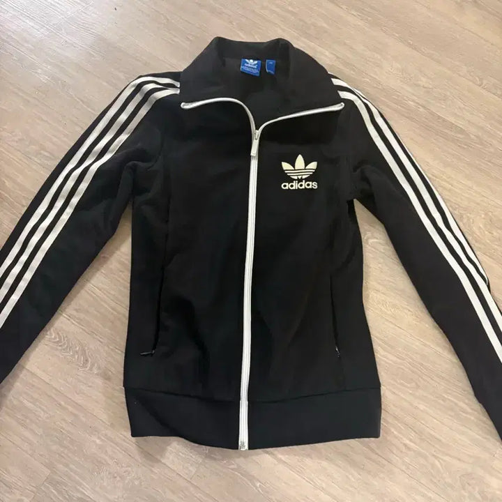 [BUNJANG] Adidas Europa Jersey S / 아디다스 유로파 져지 s