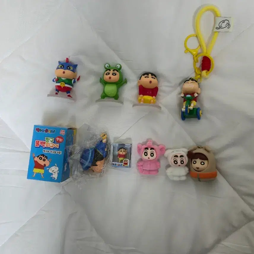 [BUNJANG] Crayon Shin-chan Gacha Keyring Yuri Figure Toy / 짱구 기챠 키링 유리 피규어 장난감 짱구는 못말려