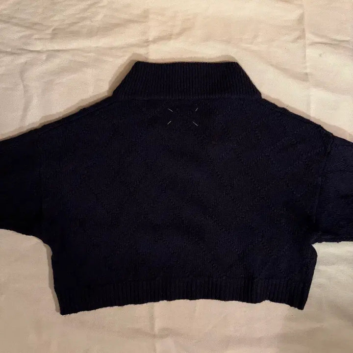 [BUNJANG] Maison Margiela Navy V-neck Knit Sweater / 메종 마르지엘라 네이비 브이넥 니트 스웨터