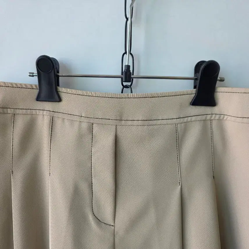 [BUNJANG] Beige Pleated Mini Skirt with Back Elastic Band (L) / L / 뒷밴딩 베이지 미니스커트