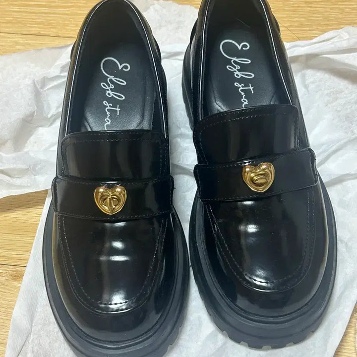 [BUNJANG] Elizabeth Stuart Jane Platform Loafers EBAL147528 / 엘리자베스 스튜어트 제인 플랫폼 로퍼 EBAL147528 235