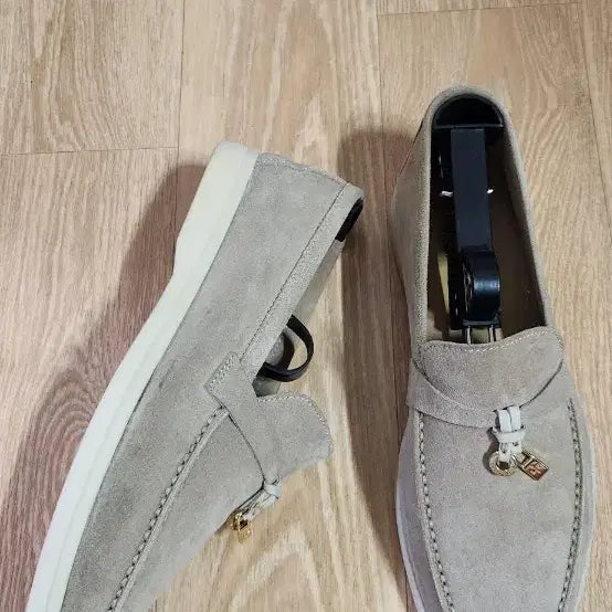 [BUNJANG] Loro Piana Summer Walk Sandstone Loafer Sneakers / (37.5/245)로로피아나 썸머워크 샌드스톤 로로피아나로퍼 스니커즈