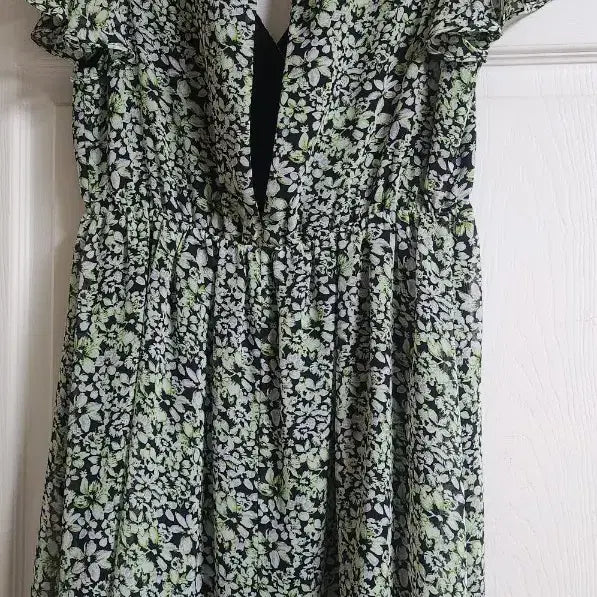 [BUNJANG] BCBG Floral Chiffon Midi Dress / BCBG 플라워 쉬폰 원피스