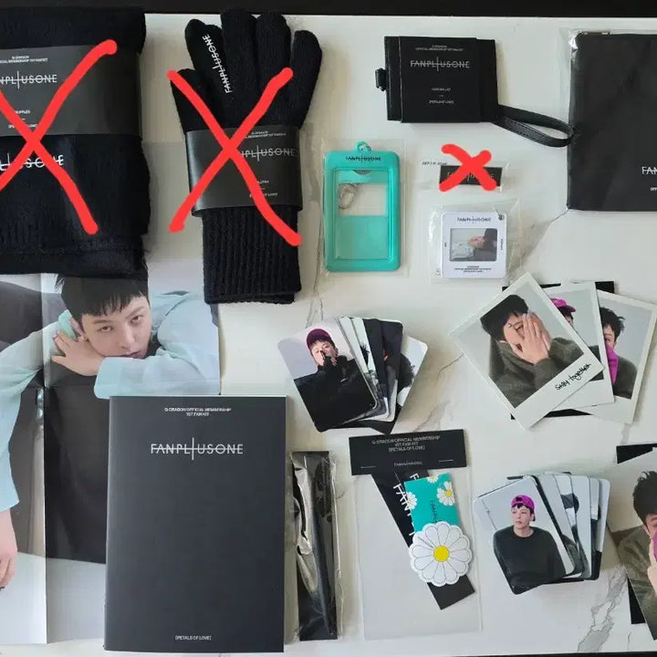 [BUNJANG] G-Dragon 1st Fam Kit (Excluding Scarf, Gloves, Badge) / 지드래곤 팸키트(목도리,장갑,뱃지 제외) 1ST FAM KIT