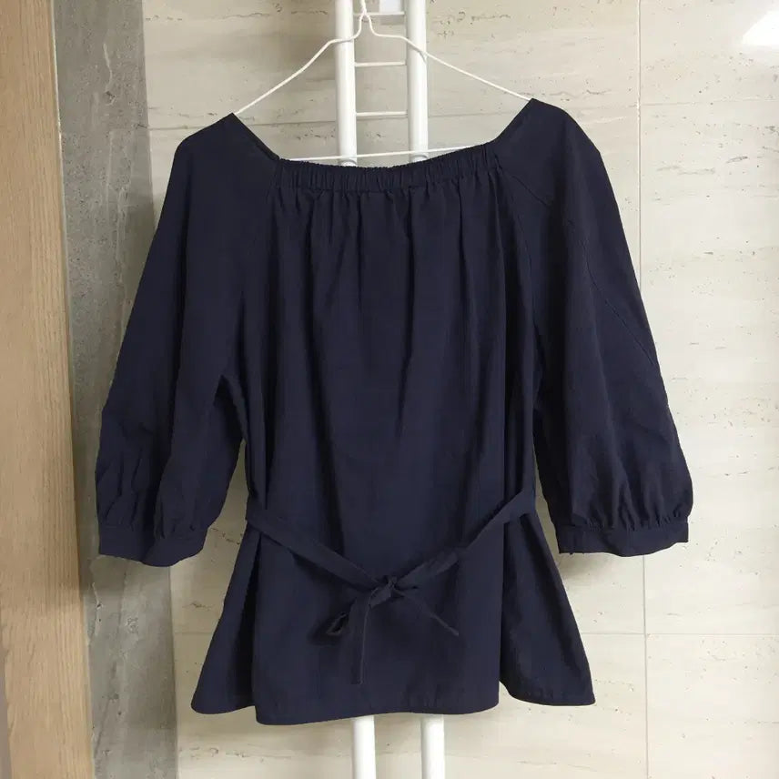 [BUNJANG] SJSJ Navy Puff Sleeve Blouse / 한섬 SJSJ 퍼프소매 블라우스 55