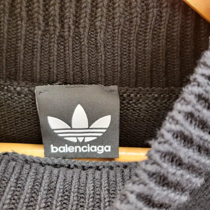 [BUNJANG] Adidas x Balenciaga Knit Sweater Black / 아디다스 x 발렌시아가 콜라보 니트 블랙(정품)