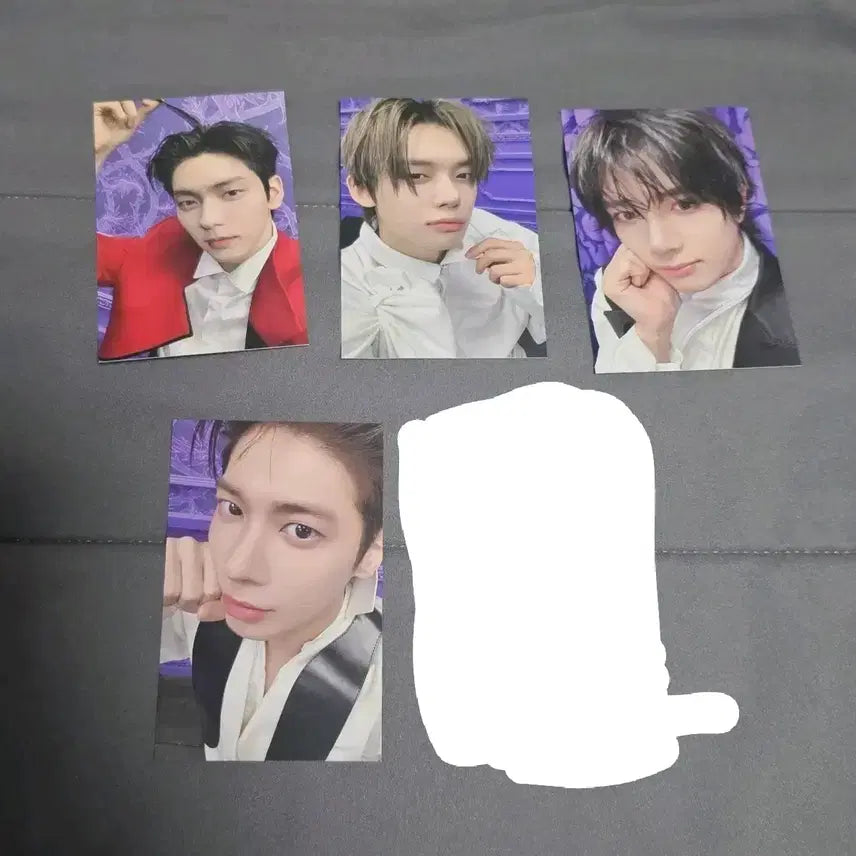 [BUNJANG] TXT (TOMORROW X TOGETHER) Blooming Season Special Broadcast Photocard Soobin Yeonjun Beomgyu Taehyun Huening Kai / 투바투 가시덤불 가시잠바 수빈 연준 범규 태현 휴닝카이 공방 포카 양도