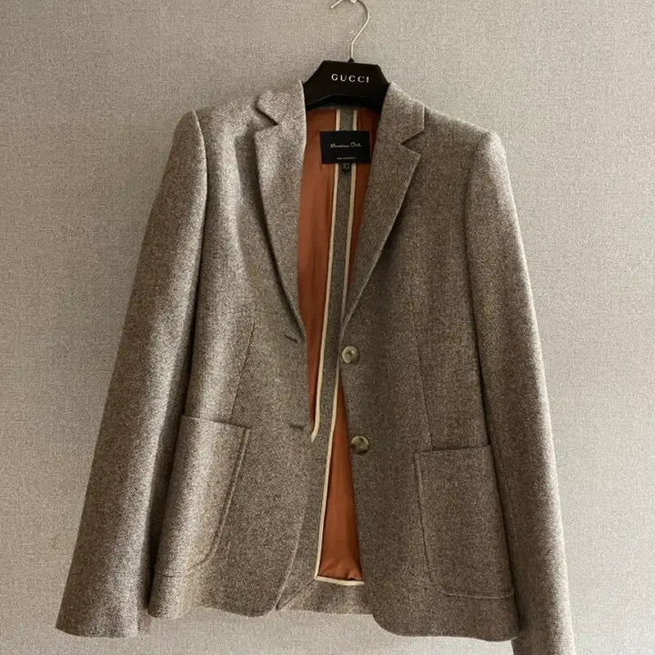 [SOLD OUT] 마시모두띠 여성용 자켓 이탈리안 패브릭 울소재 소매패치 자켓