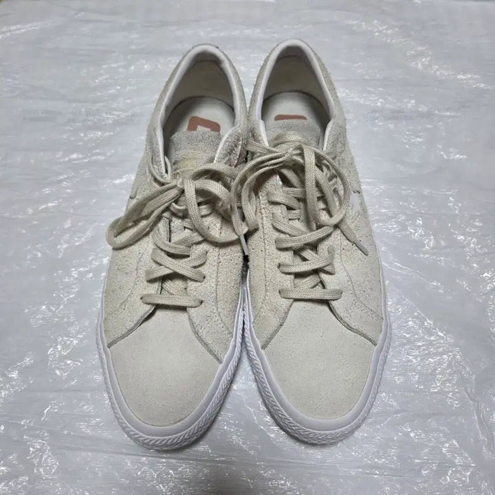 [BUNJANG] Converse One Star Pro Low Vintage Suede Eggshell Sneakers / [300] 컨버스 원스타 프로 로우 빈티지 스웨이드 에그렛