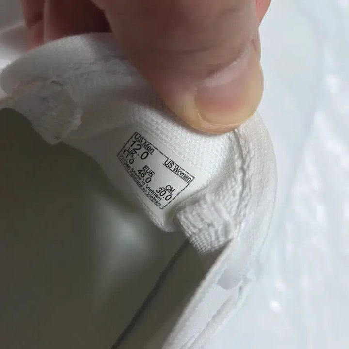 [BUNJANG] Vans Classic Slip-On Sneakers White / [300] 반스 클래식 슬립온 스니커즈 운동화 화이트 흰색