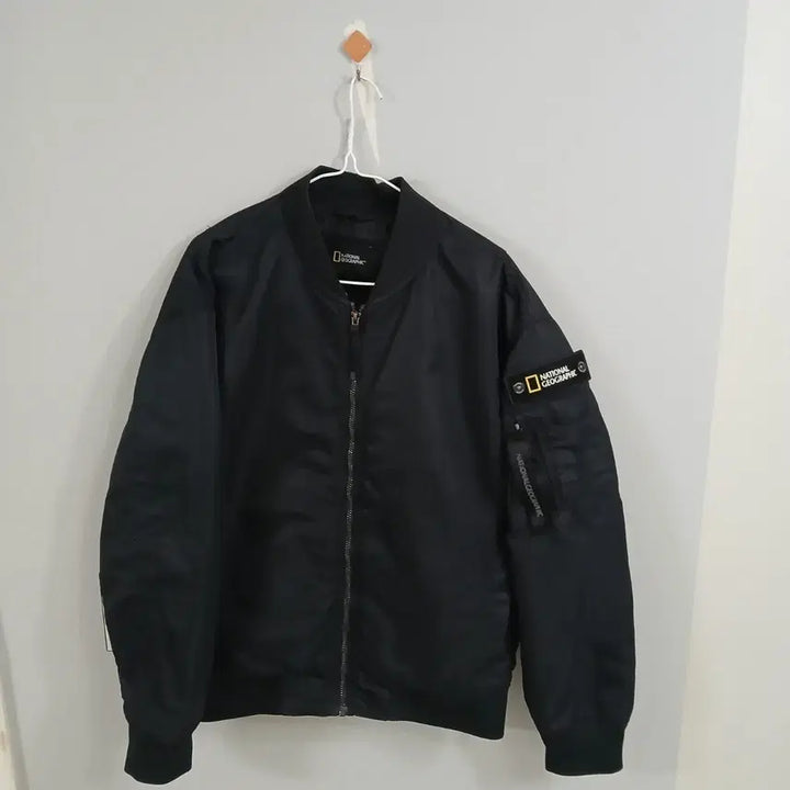 [BUNJANG] National Geographic Flight Jumper Size 105 / 내셔널지오그래픽 항공점퍼 105 정품