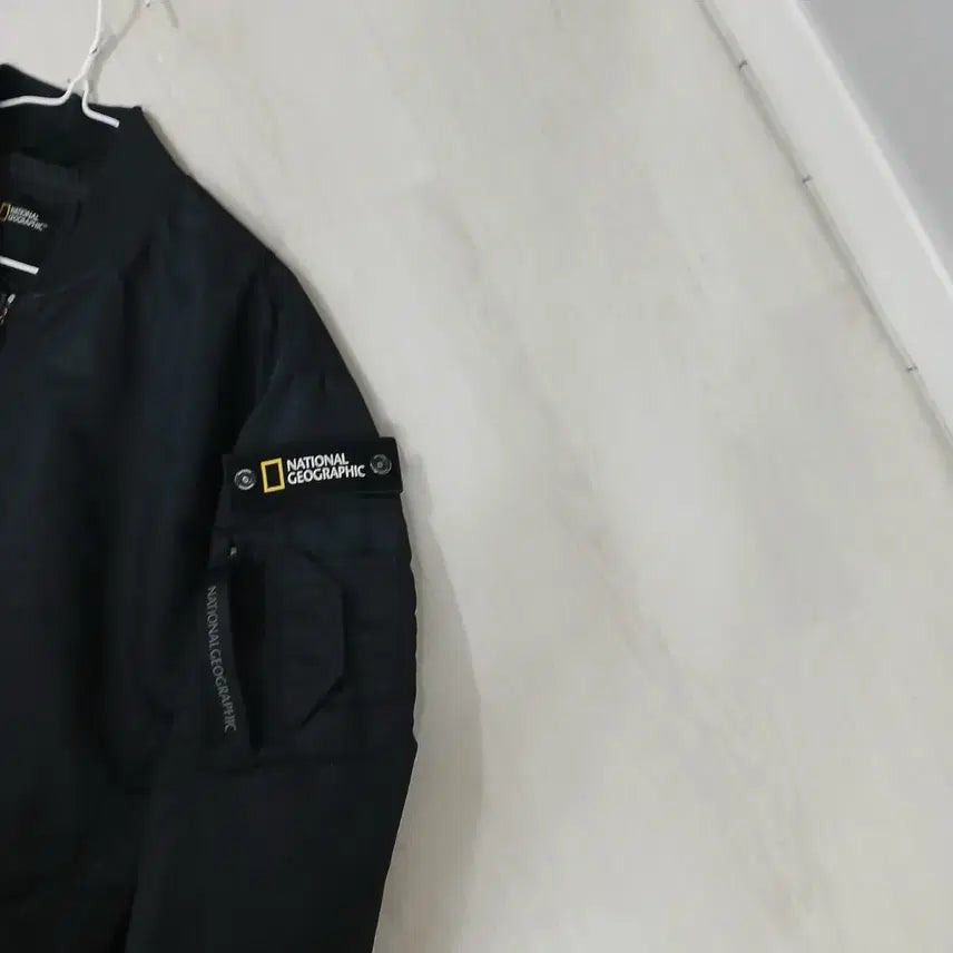 [BUNJANG] National Geographic Flight Jumper Size 105 / 내셔널지오그래픽 항공점퍼 105 정품
