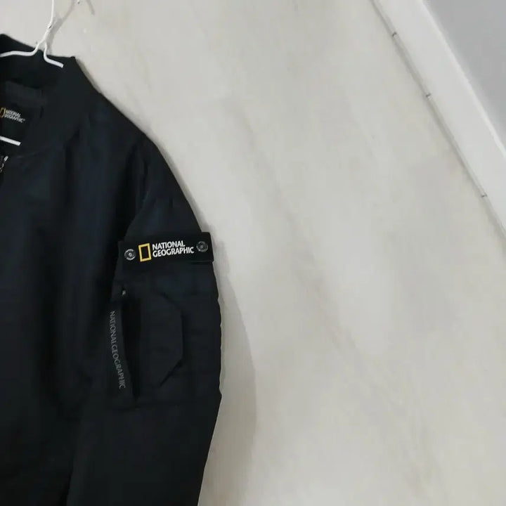 [BUNJANG] National Geographic Flight Jumper Size 105 / 내셔널지오그래픽 항공점퍼 105 정품
