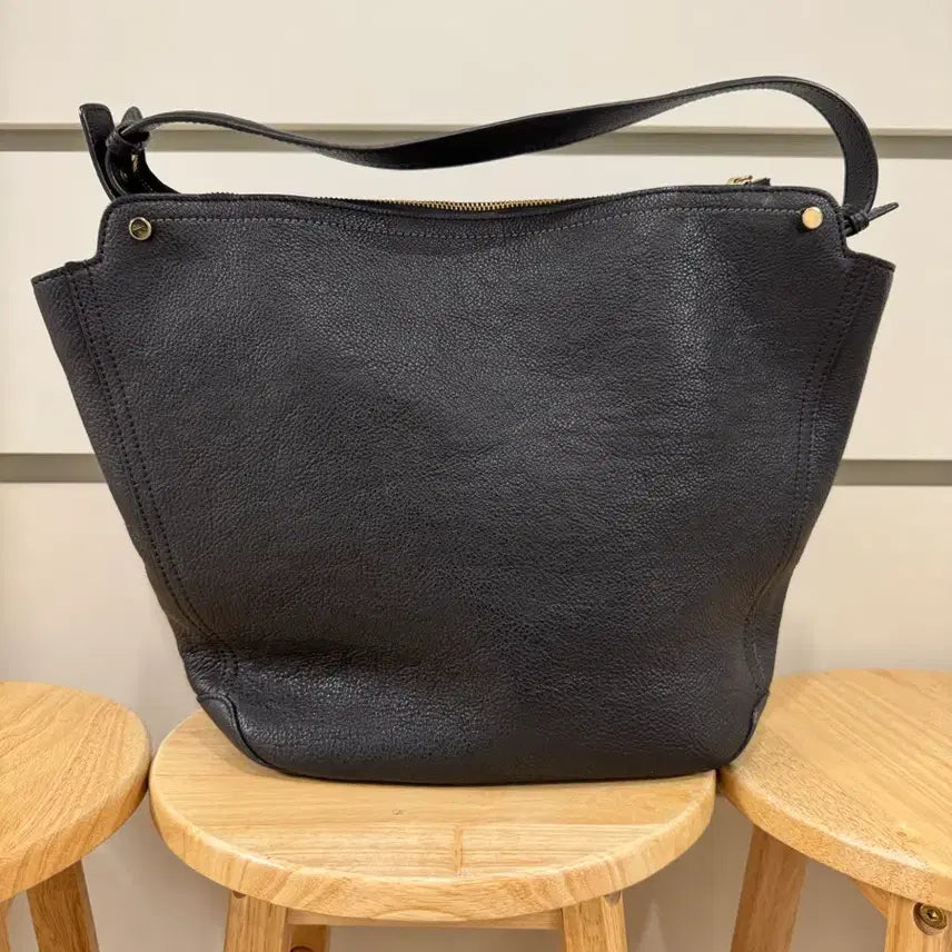 [BUNJANG] Sisley Genuine Leather Shoulder Bag / 시슬리 천연 소가죽 숄더백 가방