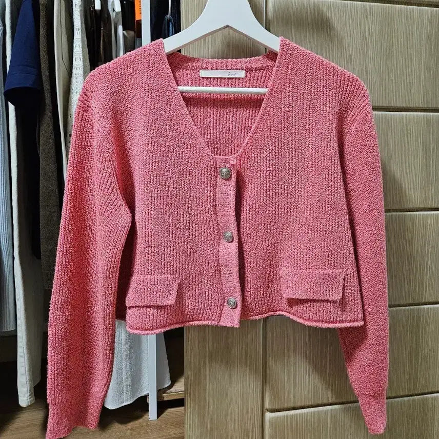 [BUNJANG] G-Cut Crop Knit Cardigan / g-cut 크롭 니트 가디건