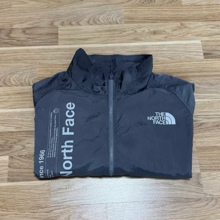 [BUNJANG] The North Face White Label Dome Logo Windbreaker Grey Size 110 / [새상품] 노스페이스 화이트라벨 돔 로고 바람막이 110 그레이