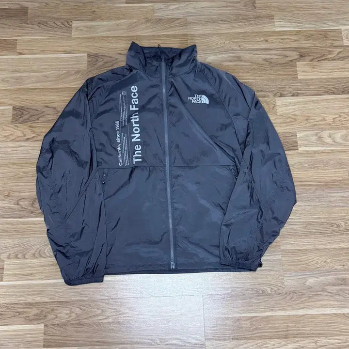 [BUNJANG] The North Face White Label Dome Logo Windbreaker Grey Size 110 / [새상품] 노스페이스 화이트라벨 돔 로고 바람막이 110 그레이