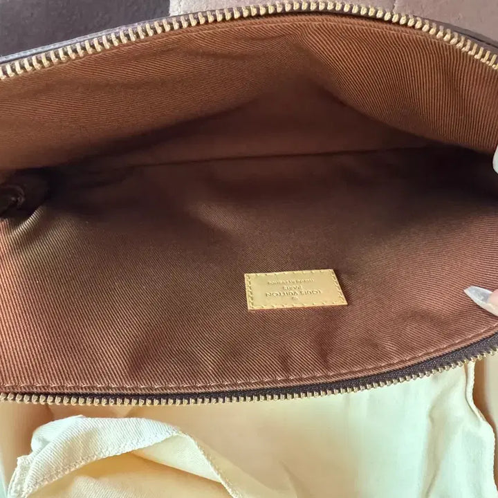 [BUNJANG] Louis Vuitton Etui Voyage PM Clutch Pouch / 루이비통 에튀보야주 pm 클러치 파우치 지갑