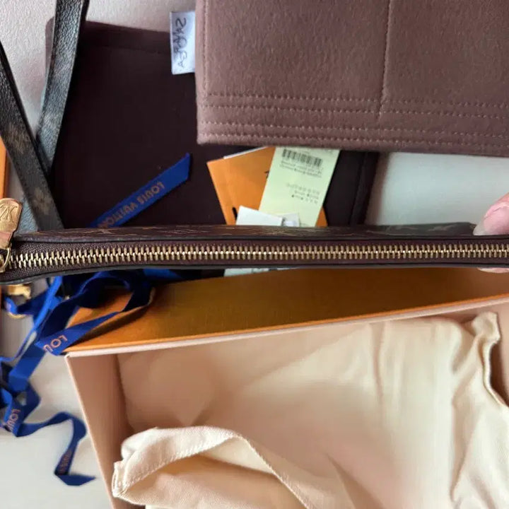 [BUNJANG] Louis Vuitton Etui Voyage PM Clutch Pouch / 루이비통 에튀보야주 pm 클러치 파우치 지갑