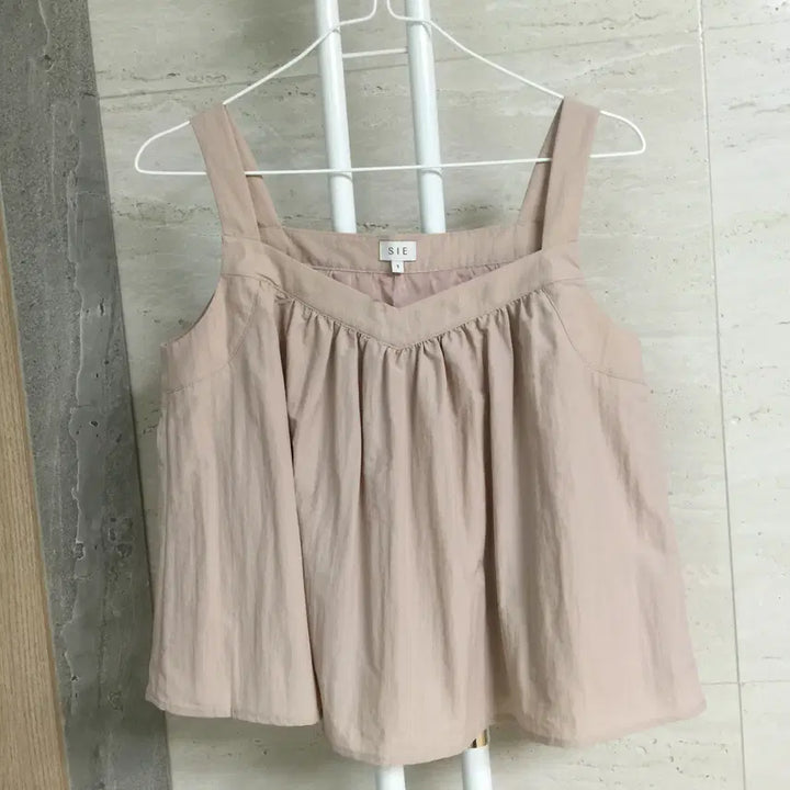 [BUNJANG] SIE Frill Cami Blouse S / SIE 시에 프릴 끈나시 블라우스 S