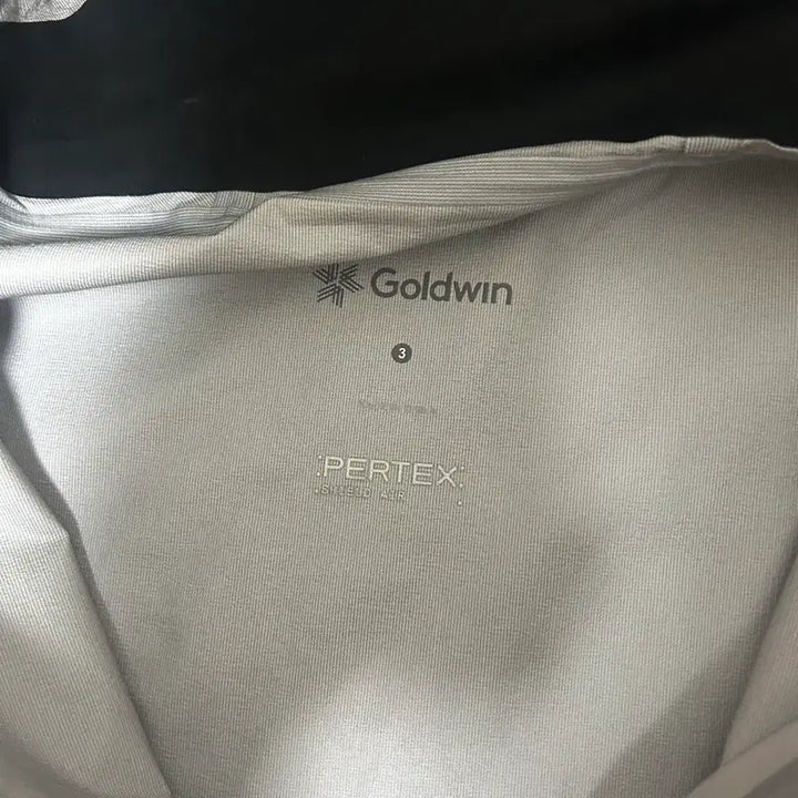 [BUNJANG] Goldwin Pertex Shield Jacket - Size 3 / 골드윈 퍼텍스 쉴드 자켓 / 3사이즈