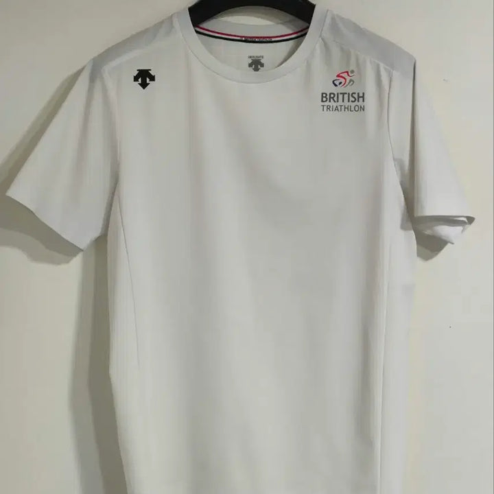[BUNJANG] Descente British Triathlon Performance Short Sleeve T-Shirt / 100 데상트 브리티시 트라이애슬론 기능성 반팔 티셔츠