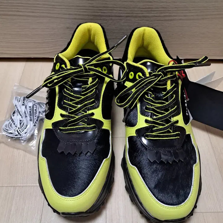 [BUNJANG] V12 Fringe Ugly Shoes Golf Shoes Size 250 / V12 프린지 Ugly Shoes 골프화. 사이즈 250