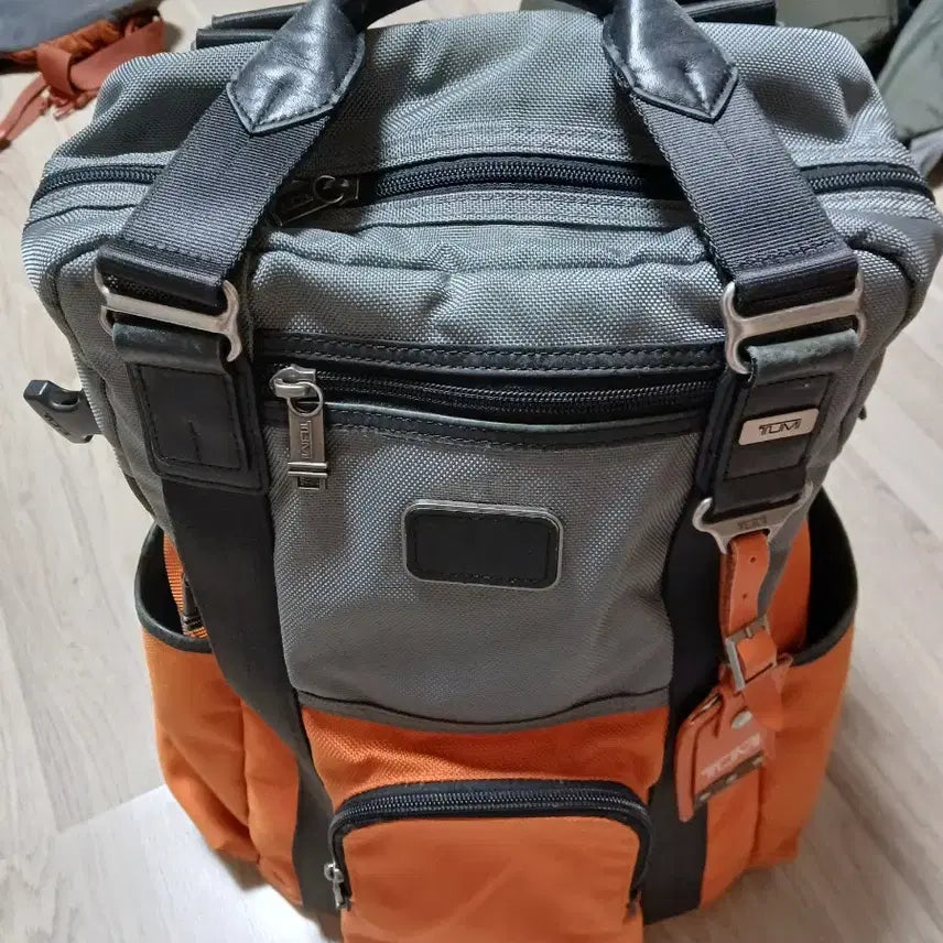 [BUNJANG] TUMI Lejeune Backpack Orange/Gray / TUMI 르준 백팩 오렌지 / 그레이