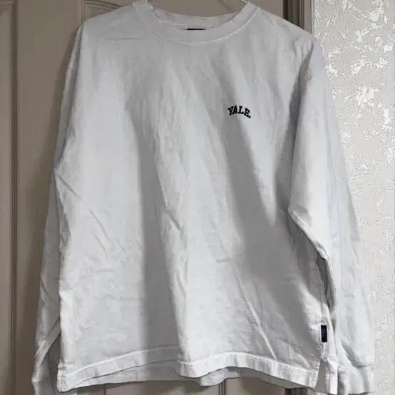 [BUNJANG] YALE Small Arch Long Sleeve T-Shirt White / 예일 긴팔 티셔츠 스몰아치 롱슬리브 S 화이트