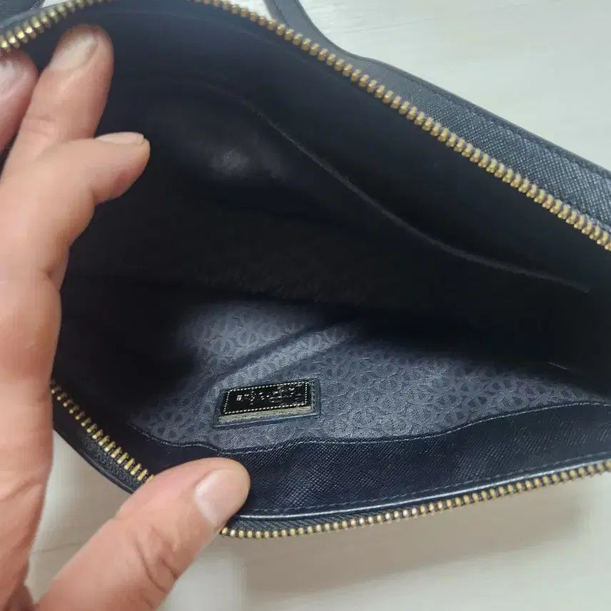 [BUNJANG] Louis Quatorze Black Crossbody Bag / 루이가또즈 가방