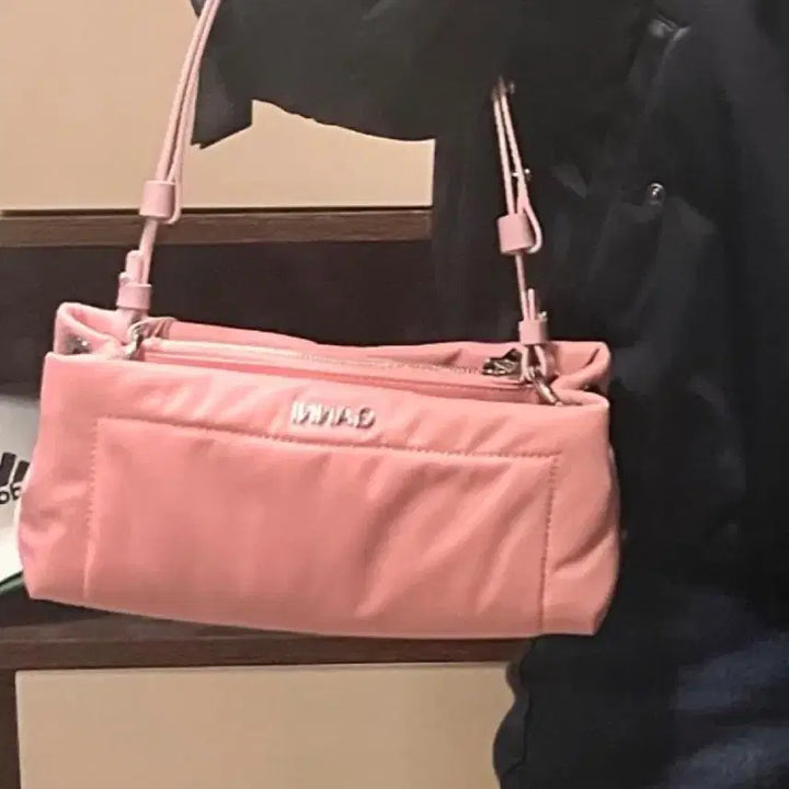 [BUNJANG] Ganni Pink Nylon Baguette Bag / GANNI (가니) 핑크 나일론 바게트백
