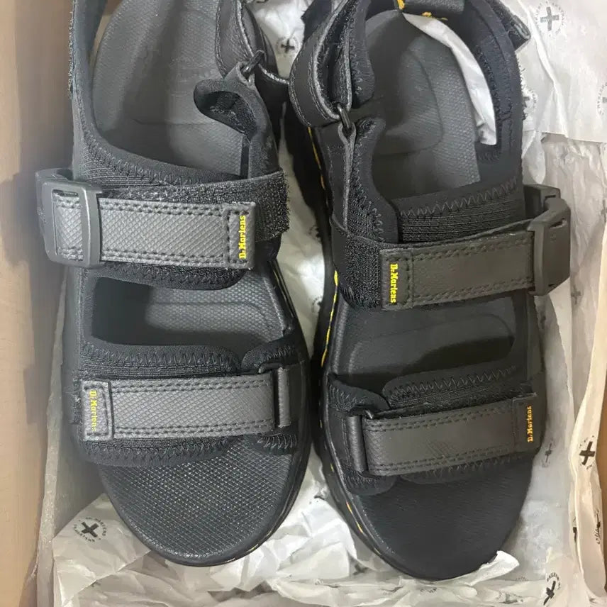 [BUNJANG] Dr. Martens Forster 26471001 Sandals / (새상품) 닥터마틴 포스터 샌들 26471001 / 230사이즈