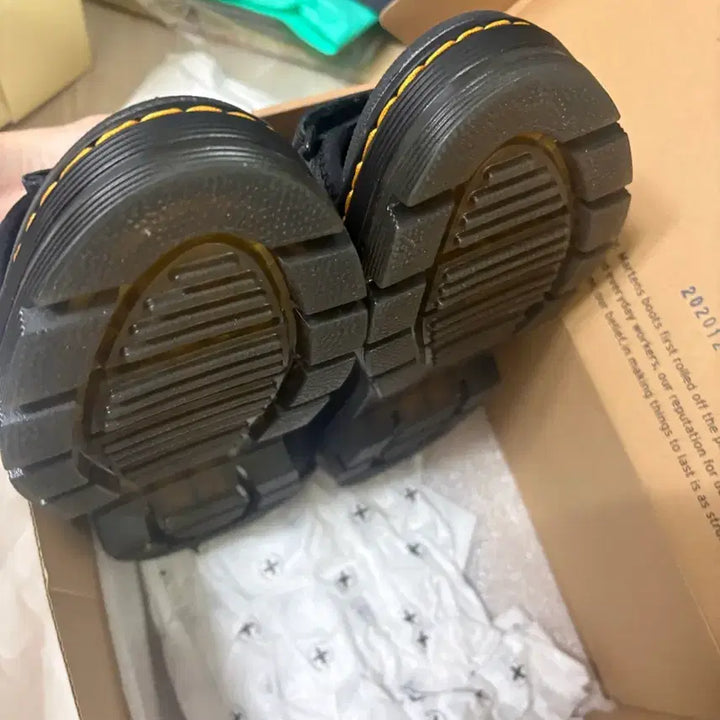 [BUNJANG] Dr. Martens Forster 26471001 Sandals / (새상품) 닥터마틴 포스터 샌들 26471001 / 230사이즈